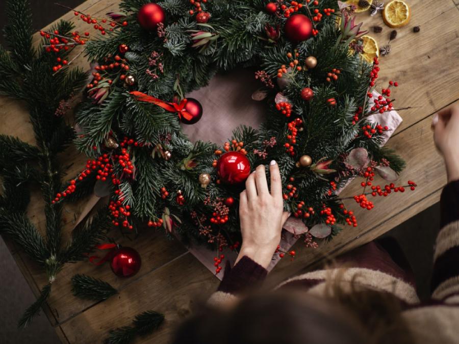 wreath door decoration